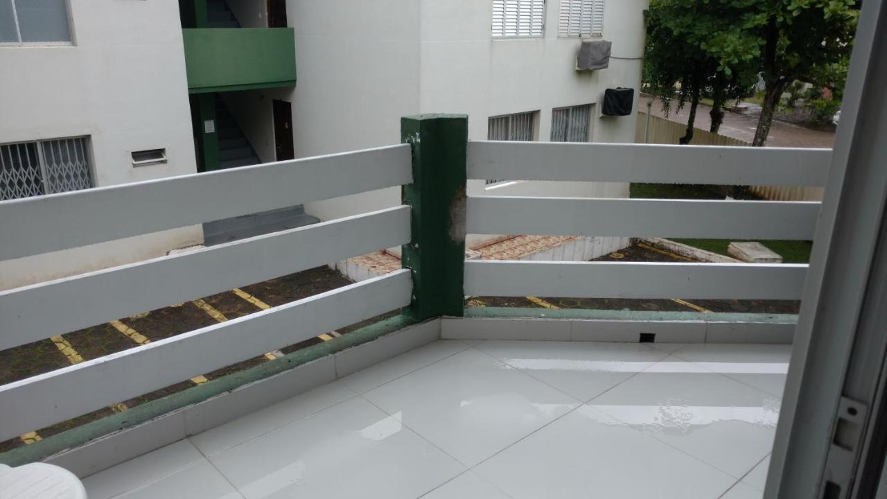 Apto Espetacular A 50 M Do Mar Em Condominio Com Piscinas Maravilhosas Гуаратуба Екстер'єр фото